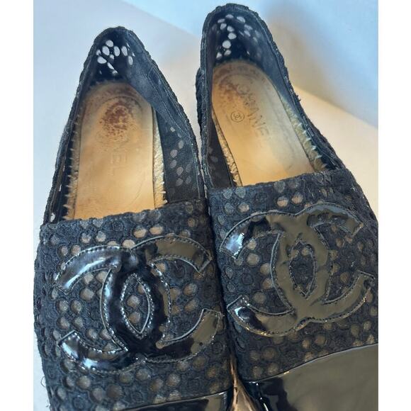 100% Authentic Chanel Black Lace Vacation CC Logo Slip on Espadrilles Size 8.5 - Picture 5 of 8